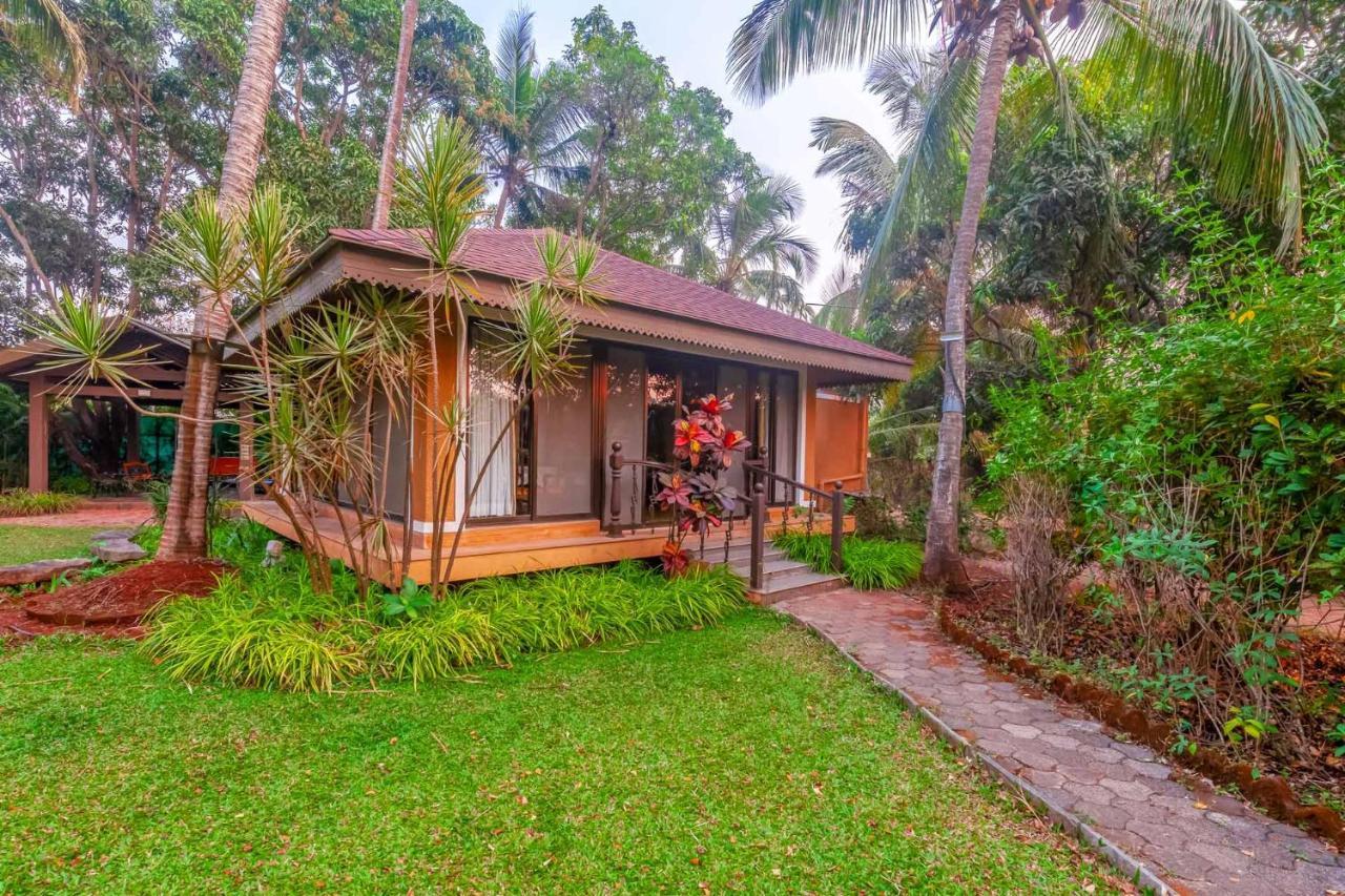Stayvista'S Casa Palmera - Pet-Friendly Villa With Pool, Garden With Gazebo, And Indoor & Outdoor Games Alībāg Buitenkant foto