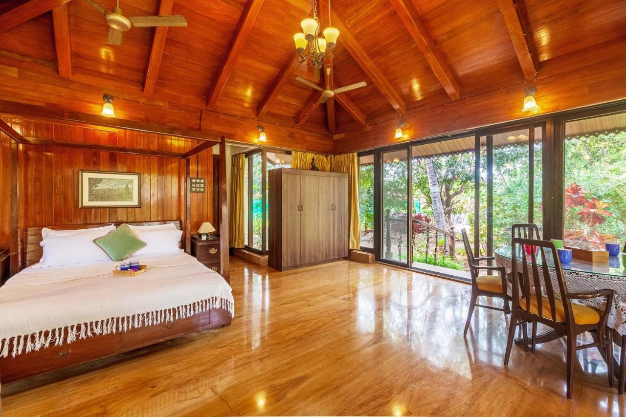 Stayvista'S Casa Palmera - Pet-Friendly Villa With Pool, Garden With Gazebo, And Indoor & Outdoor Games Alībāg Buitenkant foto